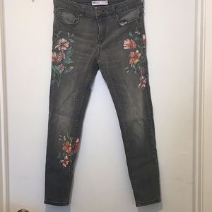 Zara Basic Denim Floral Jeans- great quality!